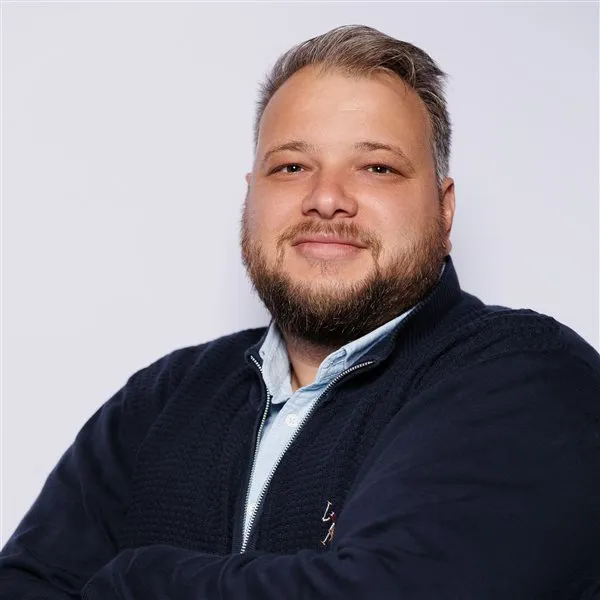 Portrait of Alexandru Ciobanu, Chief Growth Officer